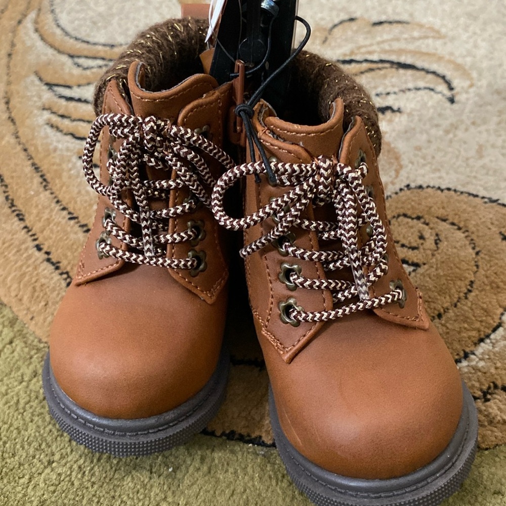 NWT Brown Kids Sweater Knit Boot
